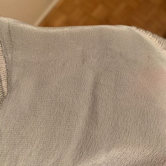 Club Monaco XS Light Grey thin merino wool Sweater w/ Silk back Panel - Picture 5 of 6